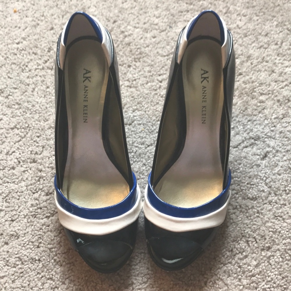 Anne Klein 3” peep toe pumps